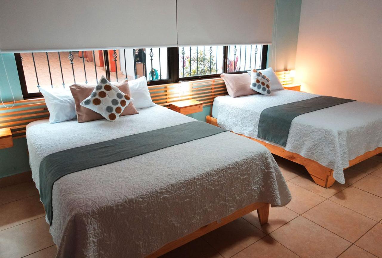 Trebol Amarillo Bed & Breakfast Escazú エクステリア 写真