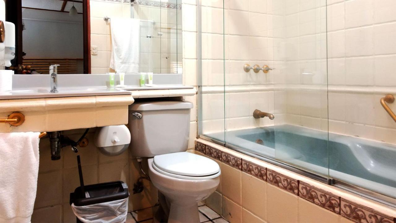 Trebol Amarillo Bed & Breakfast Escazú エクステリア 写真